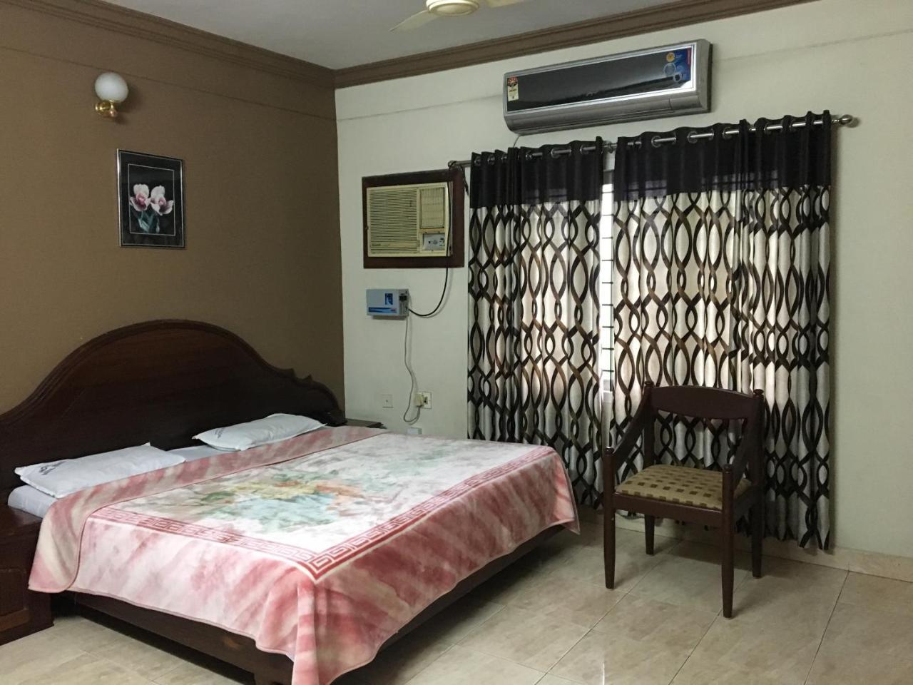 Hotel Royal Wings Nedumbassery Ngoại thất bức ảnh